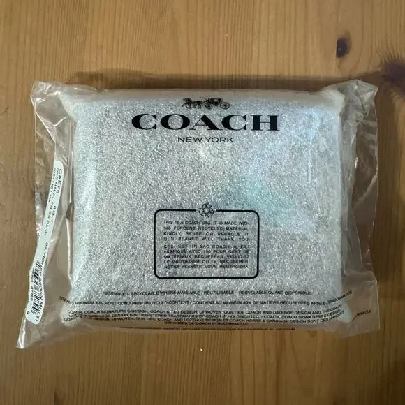 🐭Disney X Coach Essential Billfold Wallet With Mickey Mouse And Friends - Picture 11 of 11